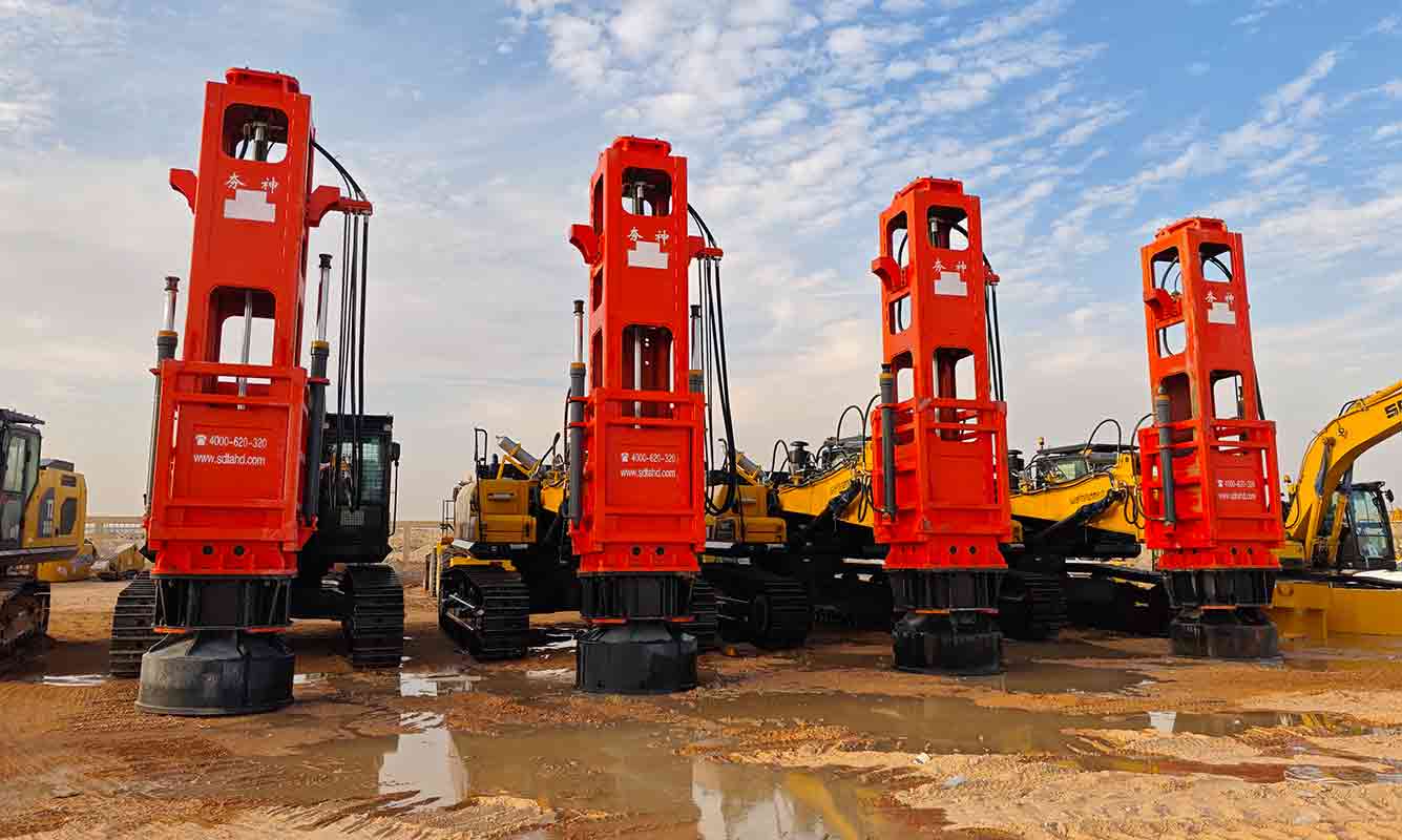 4臺高速液壓夯實機(jī)HC150在沙特某工地安裝調(diào)試完畢